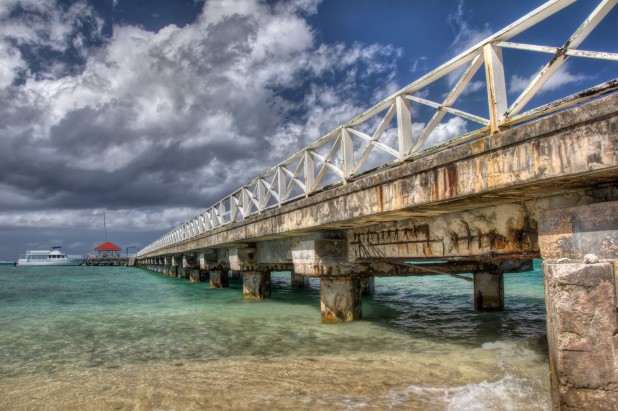 Cocos Pier